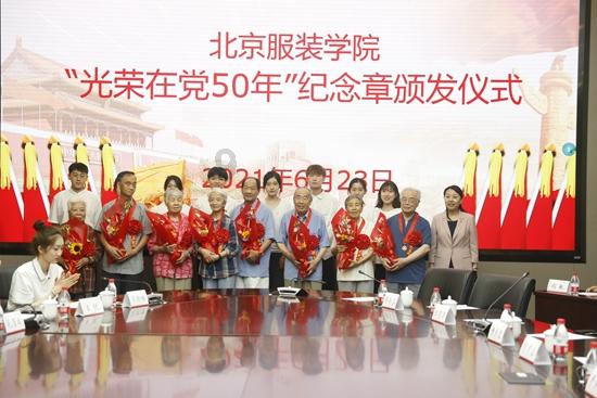 周成建重新挂帅美邦服饰,但摆在他面前的路并不好走